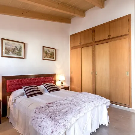 Bewitched Granny's House Casa vacanze