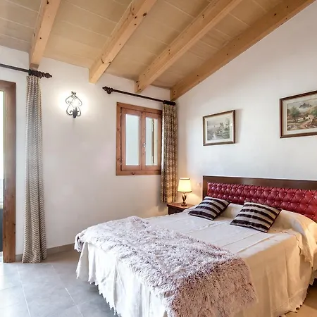 Bewitched Granny's House Dom wakacyjny Pollensa